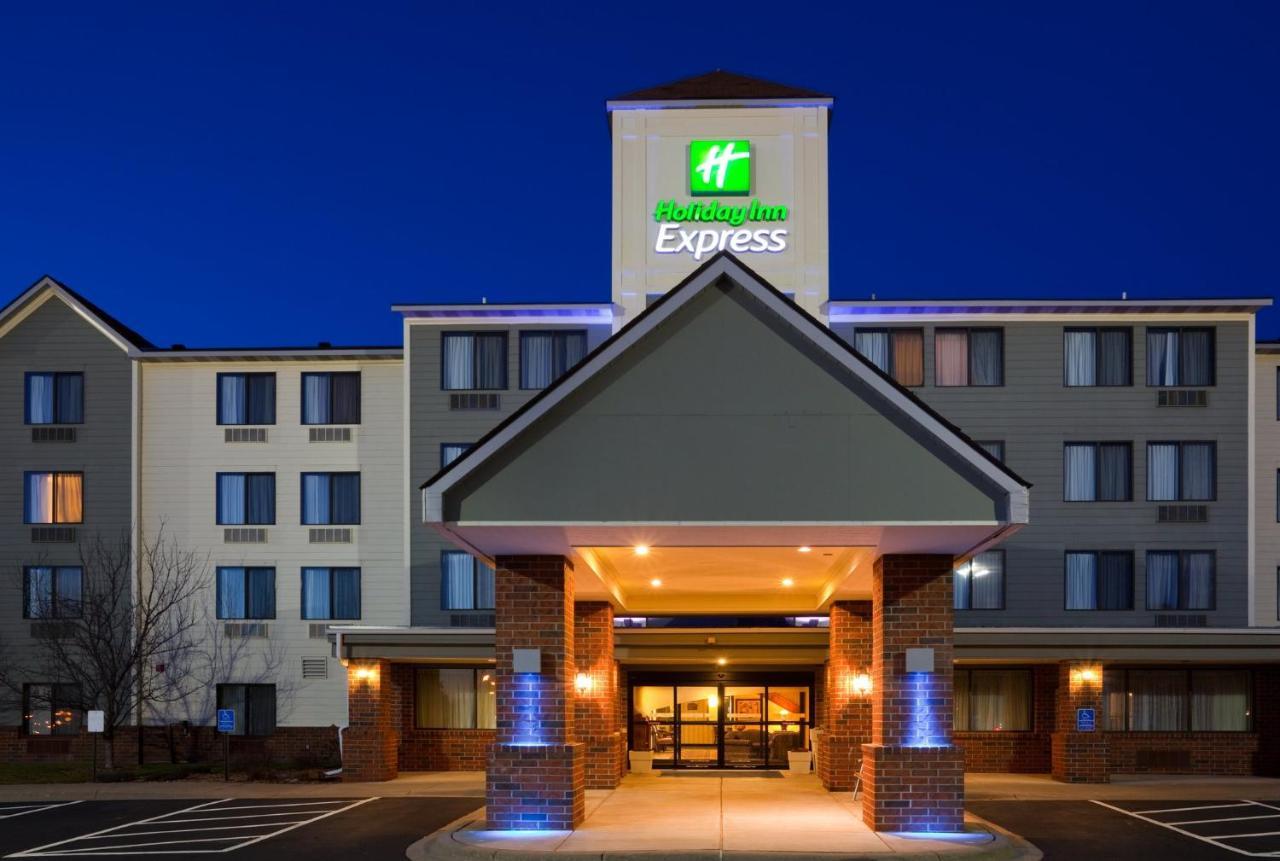 Holiday Inn Express Hotel & Suites Coon Rapids - Blaine Area By Ihg Exterior foto