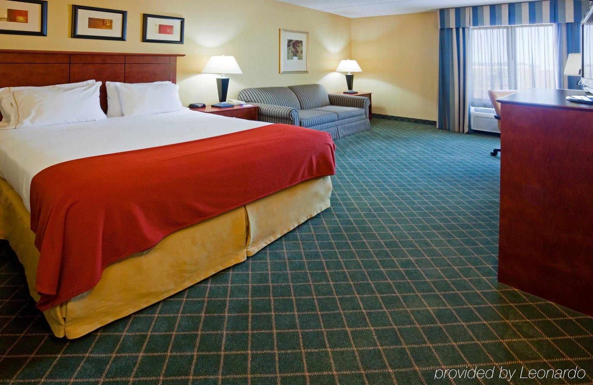 Holiday Inn Express Hotel & Suites Coon Rapids - Blaine Area By Ihg Exterior foto